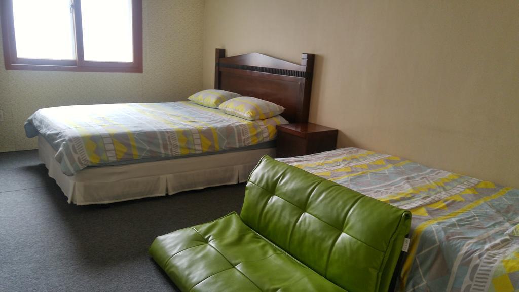 Marine Guesthouse Сокчхо Экстерьер фото