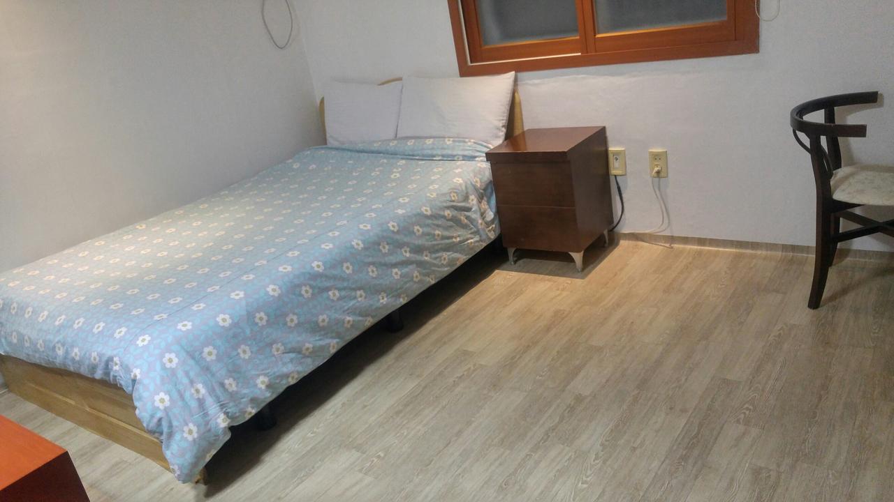 Marine Guesthouse Сокчхо Экстерьер фото