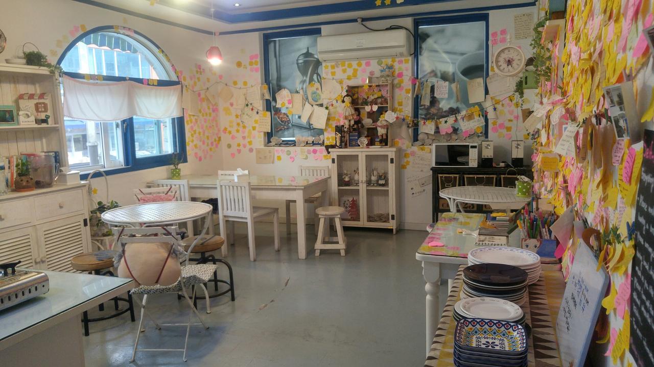 Marine Guesthouse Сокчхо Экстерьер фото