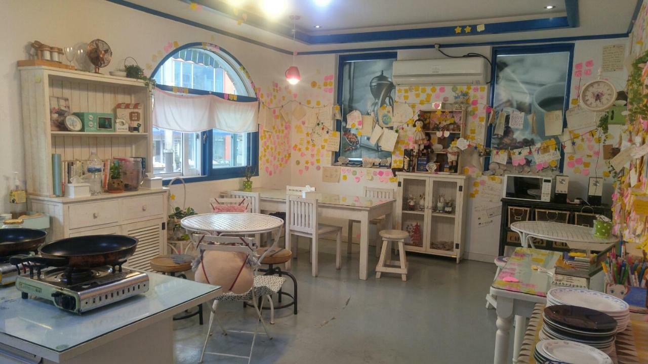 Marine Guesthouse Сокчхо Экстерьер фото